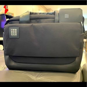 Moleskine ID Reporter Laptop Bag, BLACK